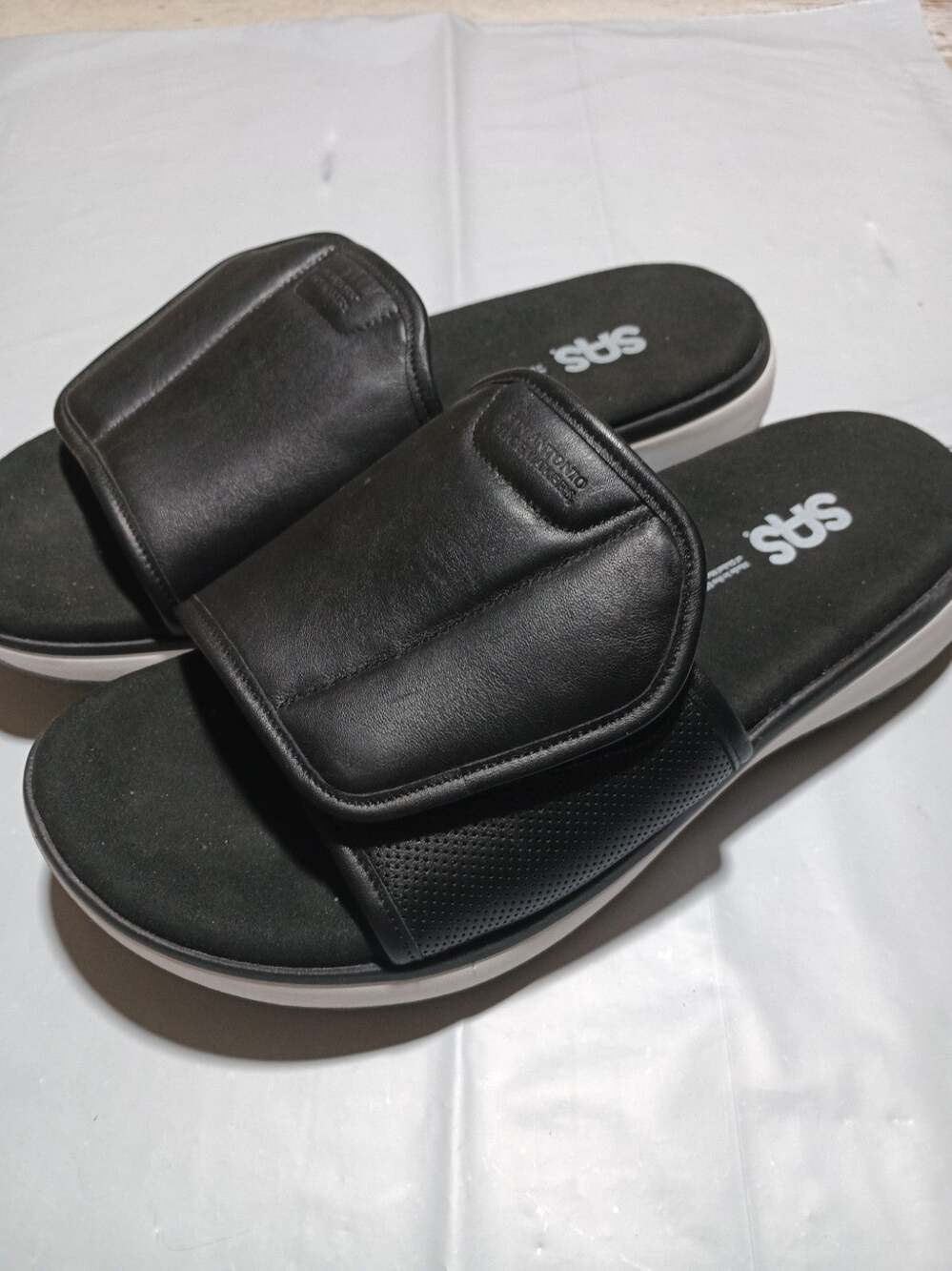 SAS Black Leather Sandals Women's Volley-Y Slip On Size 8 M